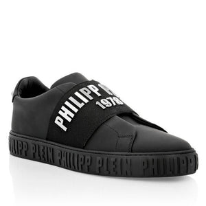 Premium Low-Top Sneakers With Logo Initial