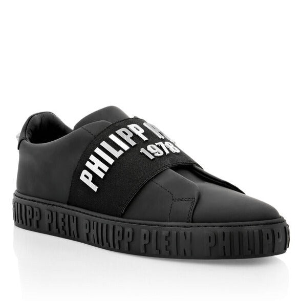 Premium Low-Top Sneakers With Logo Initial