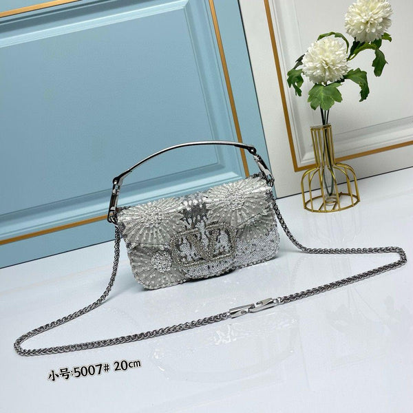 Luxurious Handbags for Quality Lover Womens