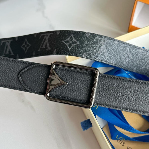 Elegant and Stylish Reversible Leather Belt