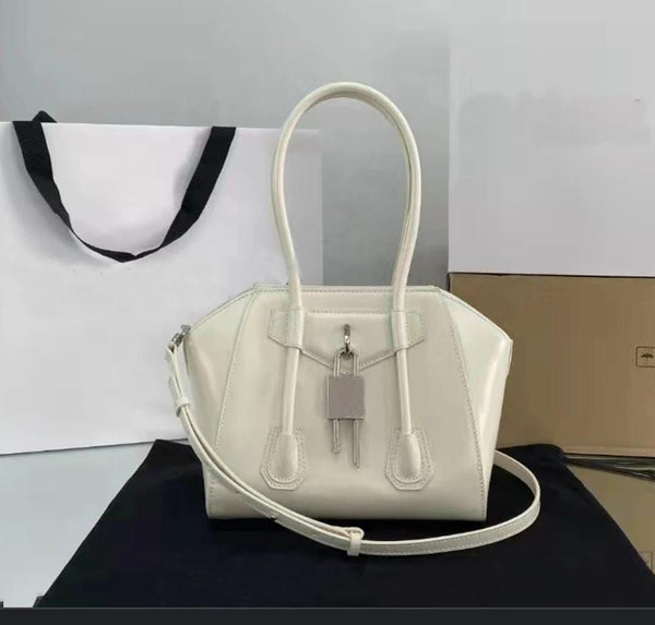 Logo Plaque Bucket Bag For Women