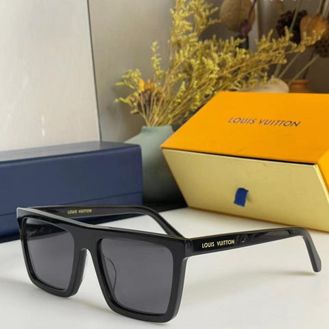 Square Frame Sunglass