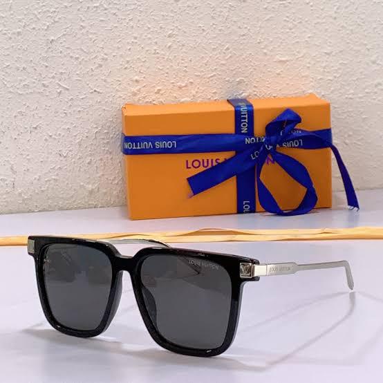 UV Protected Square Shape Sunglasses