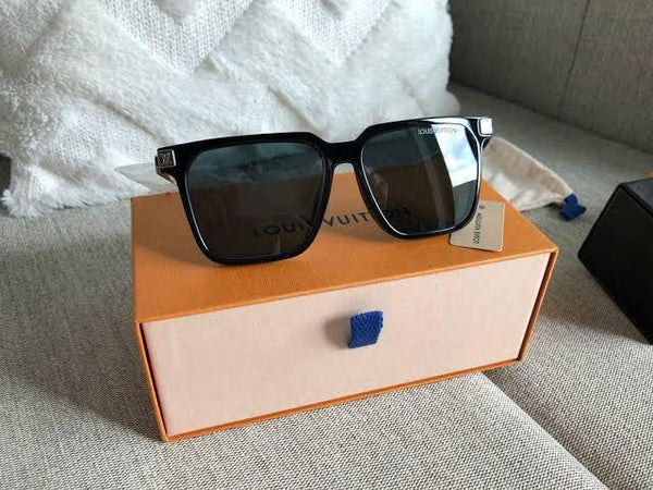 UV Protected Square Shape Sunglasses