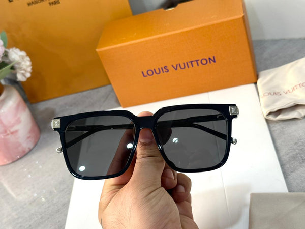 UV Protected Square Shape Sunglasses