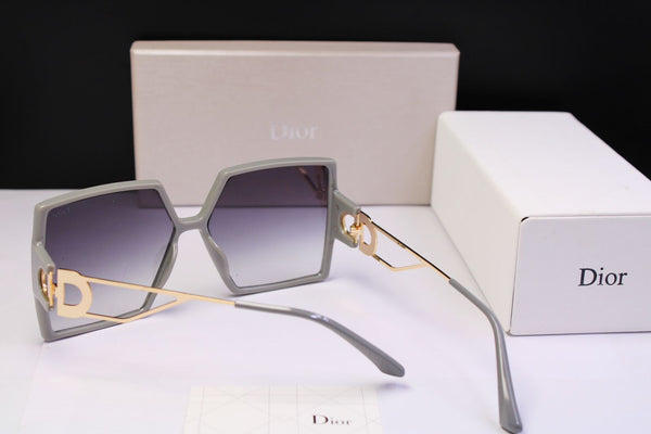 Montaigne Square Sunglasses