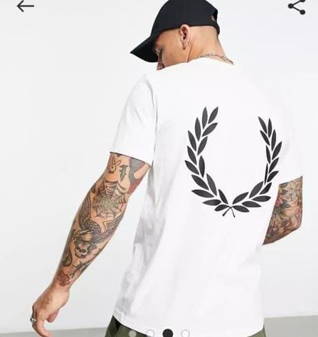 Laurel Wreath Graphic T-Shirt