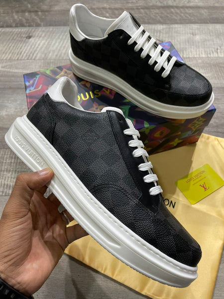 Premium Low Top Sneaker