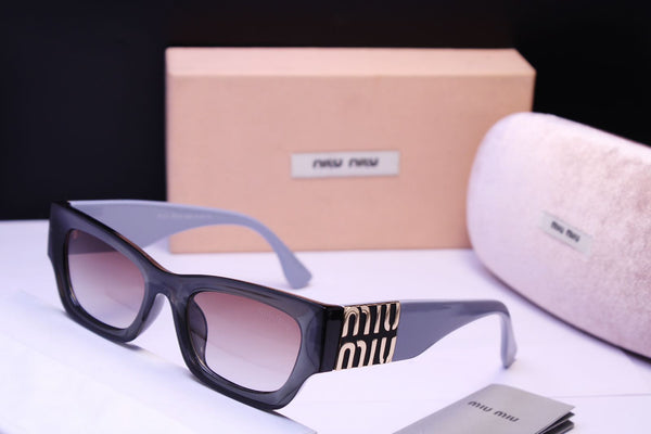 Logo-Plaque Sunglasses For Women