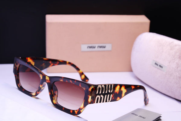 Logo-Plaque Sunglasses For Women