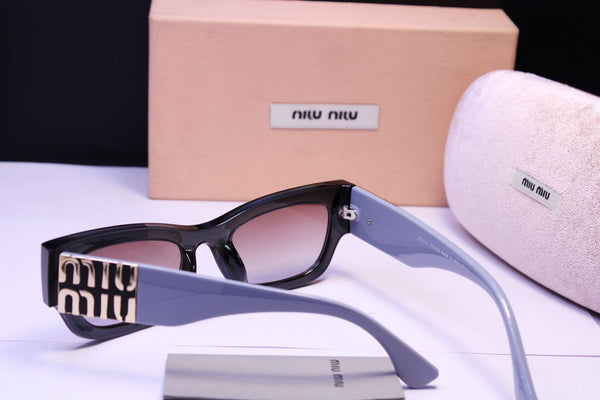 Logo-Plaque Sunglasses For Women