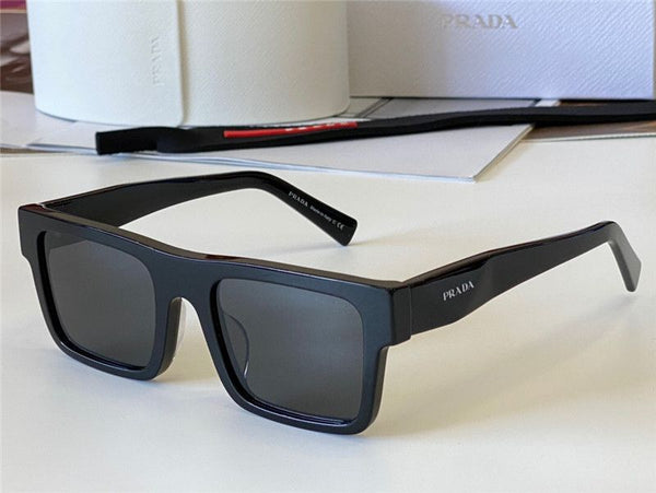 Initial On Arm Black Sunglasses