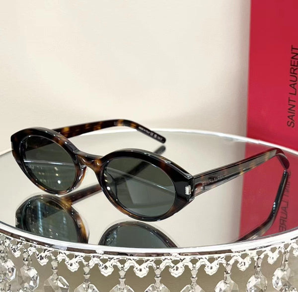 Oval Classic line Sunglasses