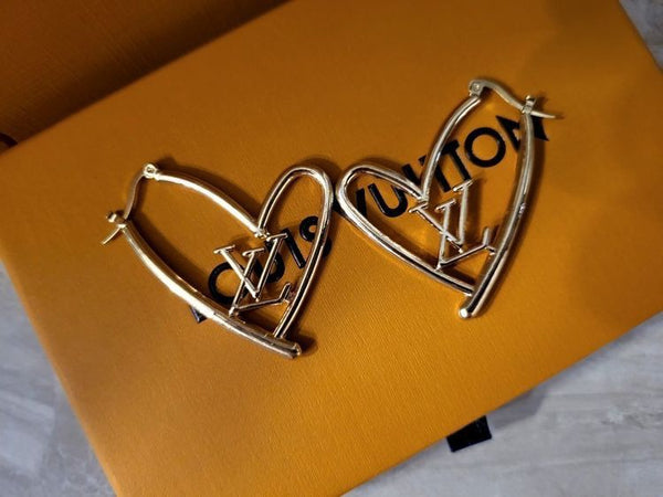 Fall In Love Heart Earrings  Gold