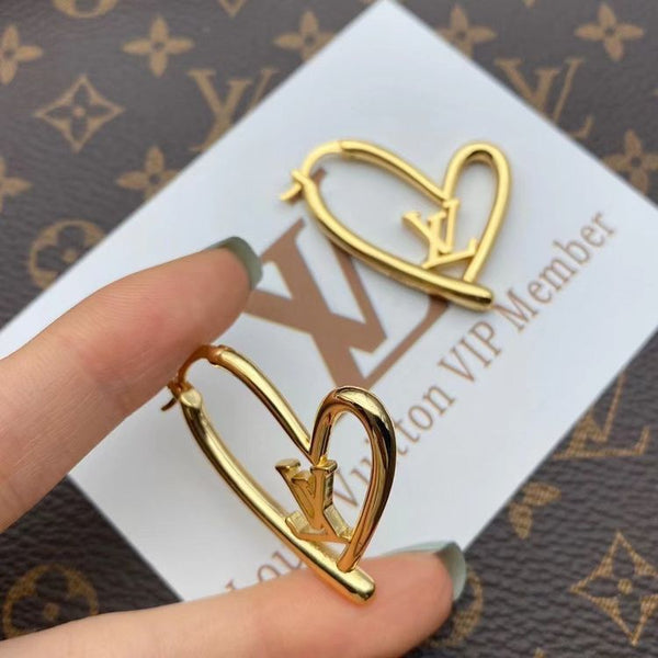 Fall In Love Heart Earrings  Gold