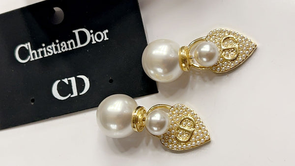 Pearl Bomber Studs With Golden CD Heart Drops