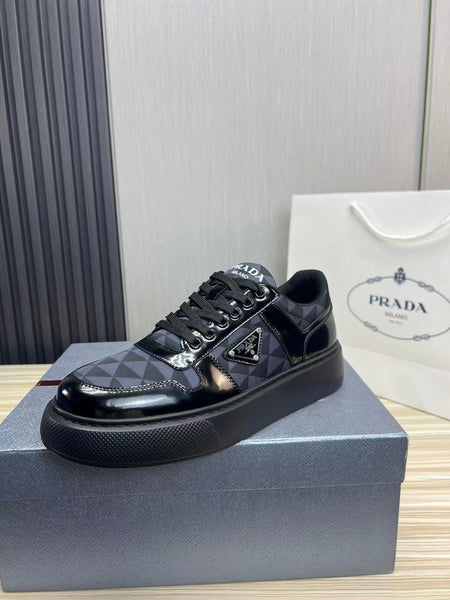 Premium  Logo Canvas  Trainer Sneakers