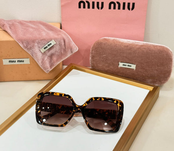 Luxury Rectangular Shape Initial Logo Sunglasses