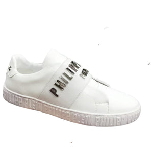 Luxury and Elegant Low-Top Sneakers With Logo Initial