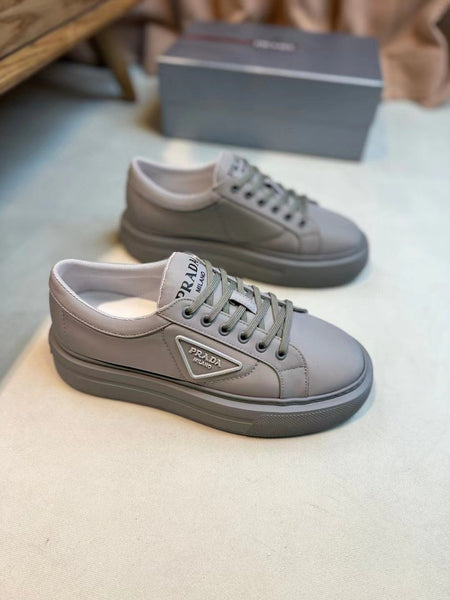 Premium initial Logo Platform Trainers In Grey