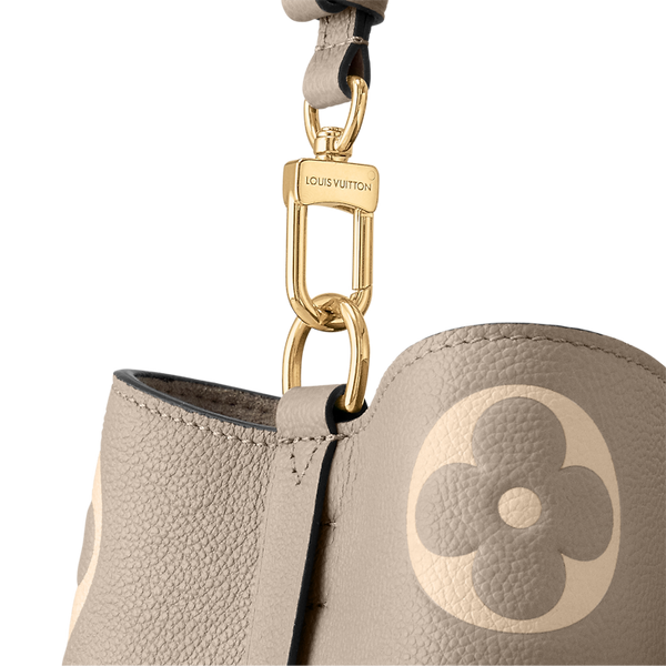 Luxury Néo Noé MM Handbag