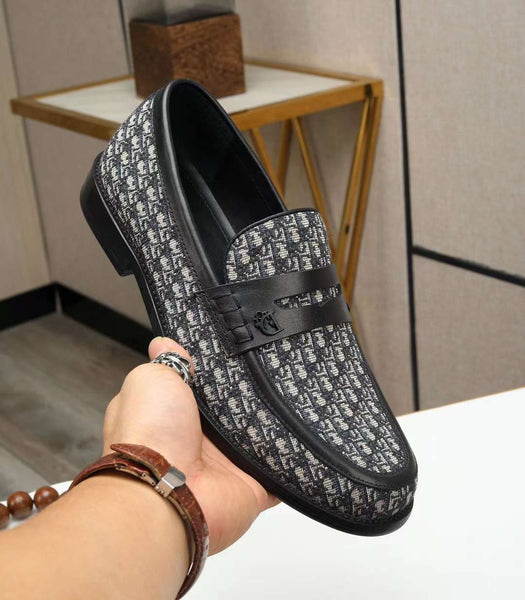 Men Branded Oblique Jacquard Loafers