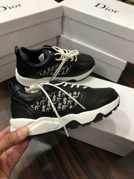 Premium Oblique Runner Sneakers For Men