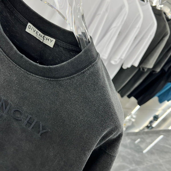 Men Drop Shoulder Tees With Logo Embroidery