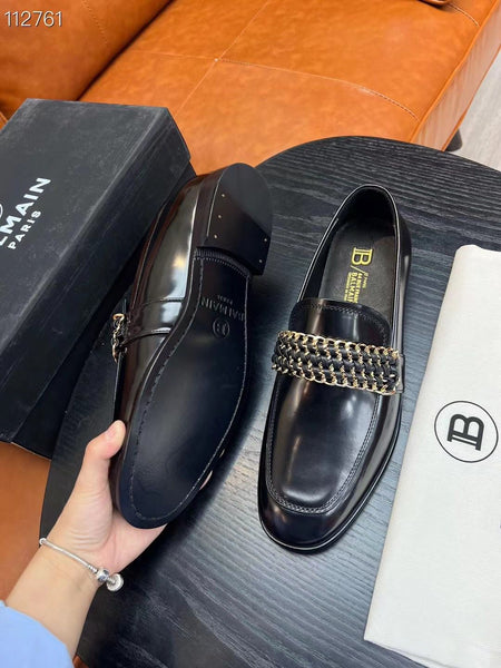 Men Latest Chain Design Loafers