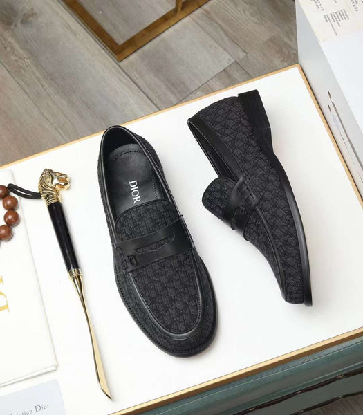 Men Branded Oblique Jacquard Loafers