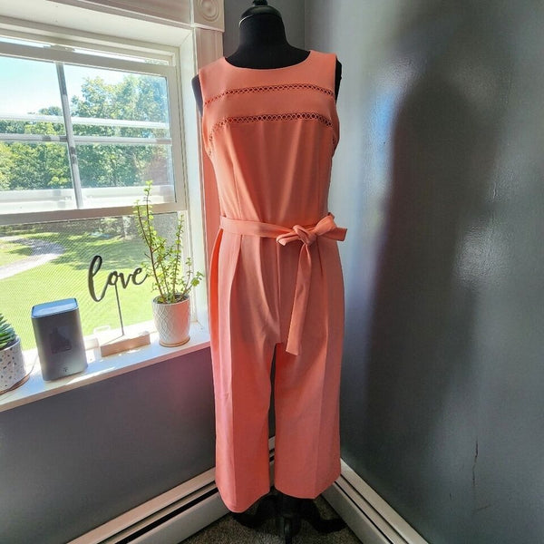 Circle Trim Pink Crepe Jumpsuit for Effortless Elegance