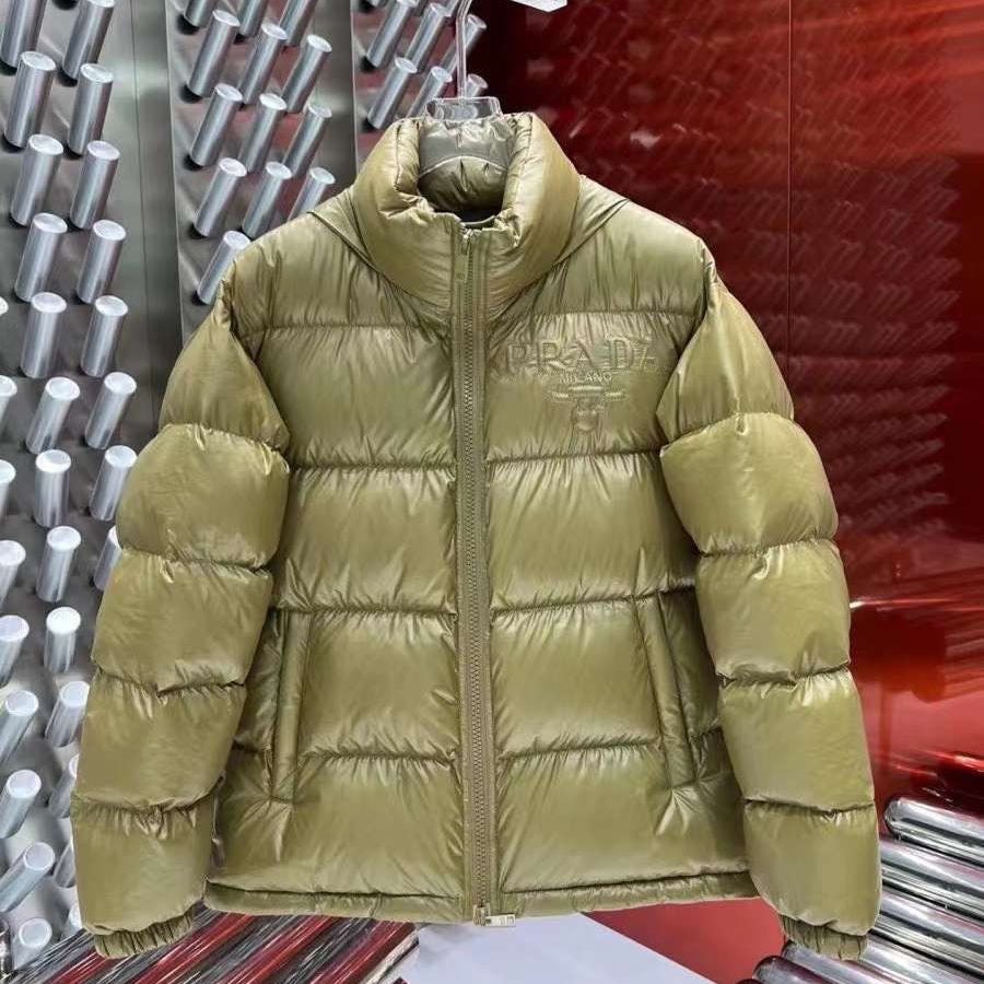 Men Exclusive Zipped Padded Jacket